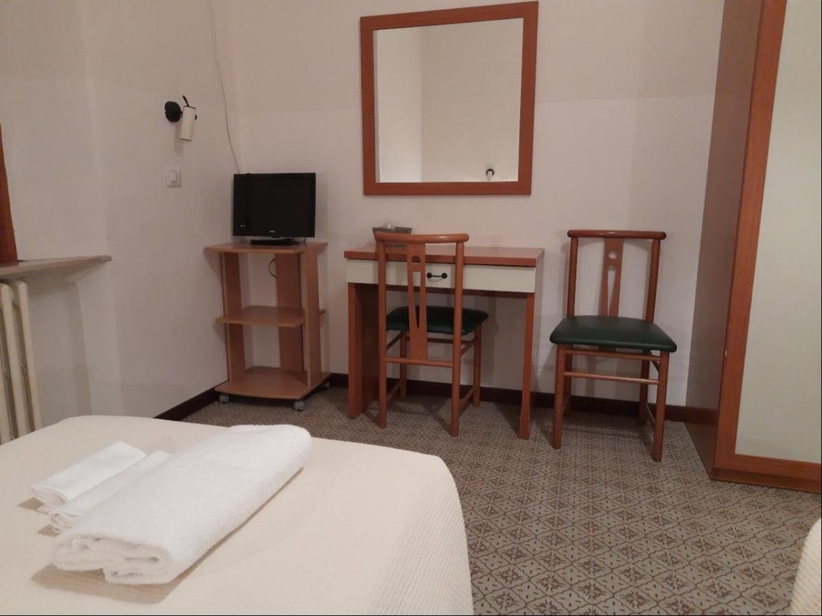 Italia Hotel 2*